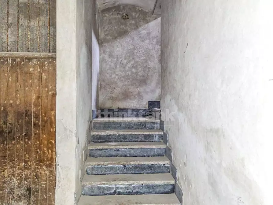 Immagine 18 di Palazzo in vendita  in via siena a Avola