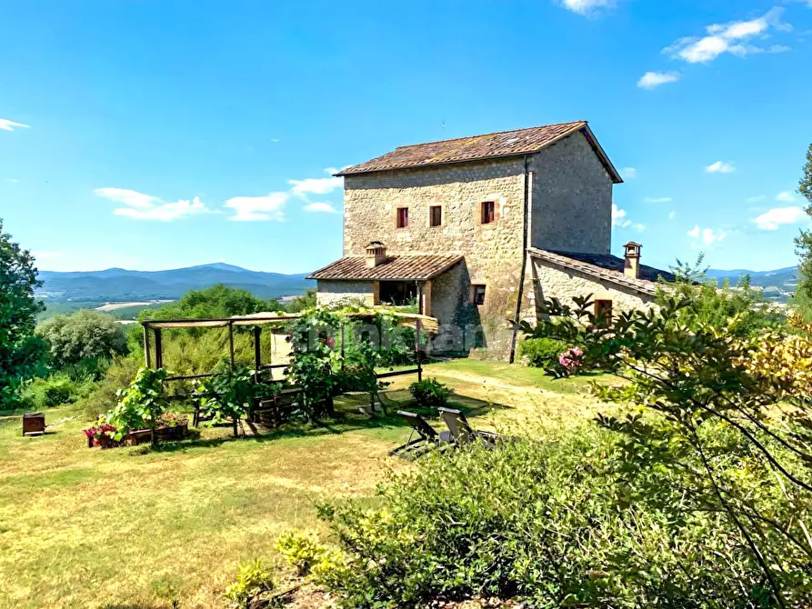 Immagine 2 di Rustico / casale in vendita  in Chiusdino snc a Siena
