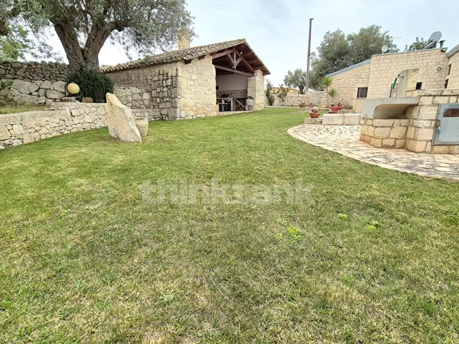 Immagine 27 di Villa in vendita  in strada provinciale 28 a Modica