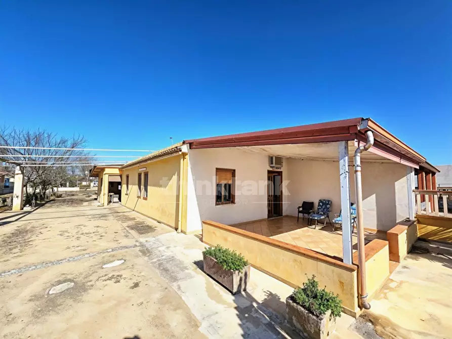 Immagine 2 di Villa in vendita  in Via dello Zaffiro snc a Ispica