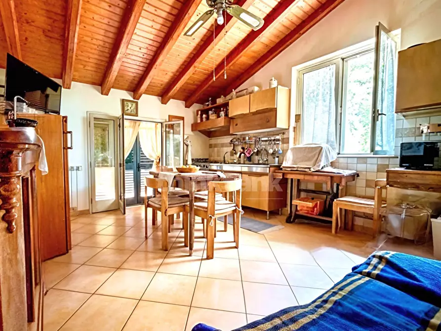 Immagine 10 di Villa in vendita  in via vecchiuzzi snc a Aci Bonaccorsi