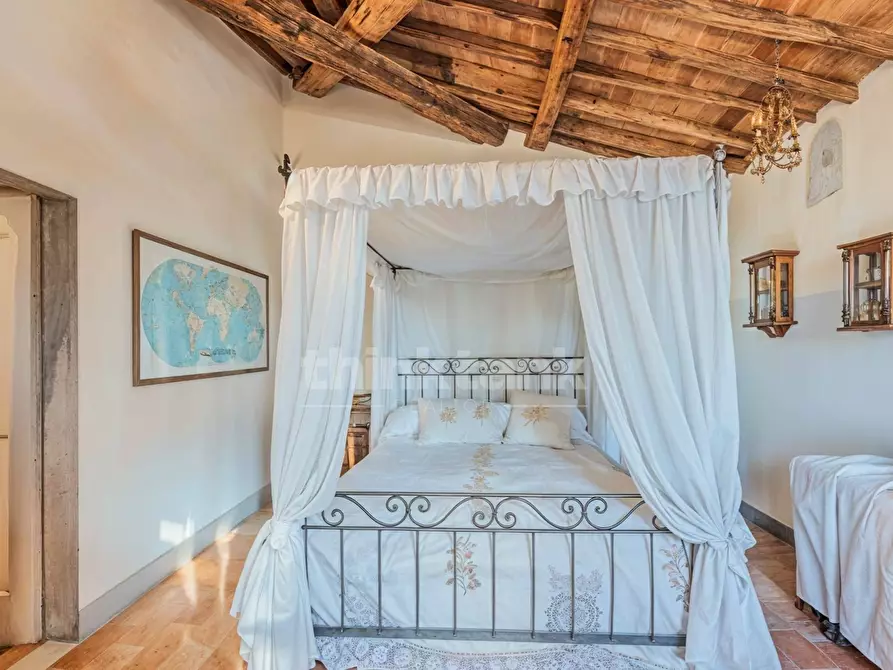 Immagine 15 di Villa in vendita  in Via Del Giardino snc a Massarosa