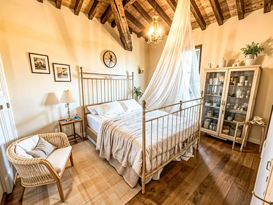 Immagine 18 di Villa in vendita  in Via Del Giardino snc a Massarosa