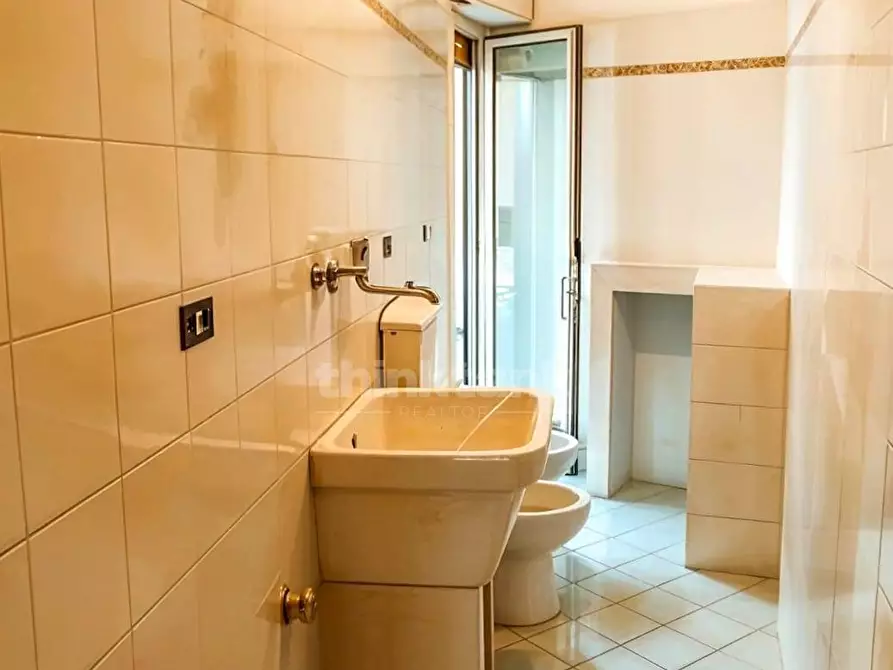 Immagine 10 di Appartamento in vendita  in Via Sicilia snc a Aci Catena