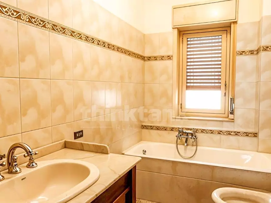 Immagine 11 di Appartamento in vendita  in Via Sicilia snc a Aci Catena