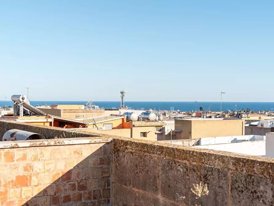 Immagine 22 di Villa in vendita  in Via roma a Avola