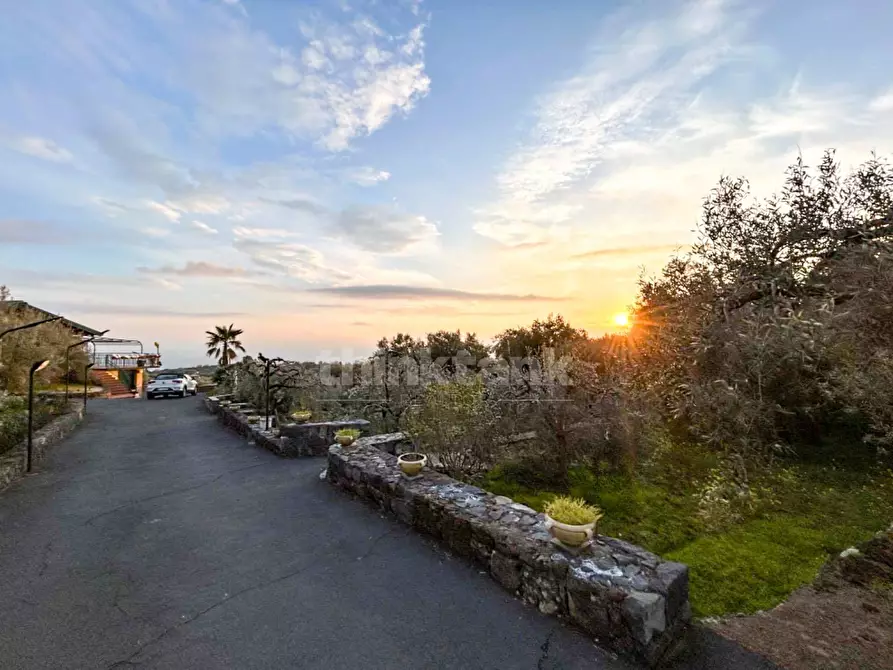 Immagine 40 di Villa in vendita  in crovacchi snc a Santa Maria Di Licodia