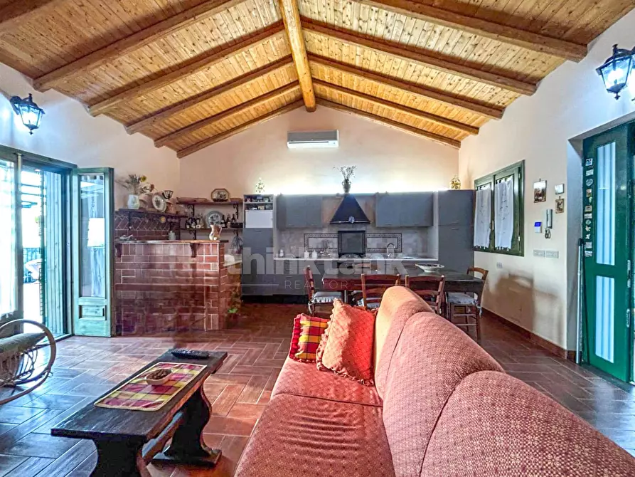 Immagine 2 di Villa in vendita  in crovacchi snc a Santa Maria Di Licodia