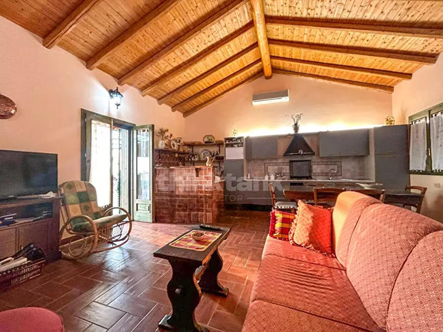 Immagine 3 di Villa in vendita  in crovacchi snc a Santa Maria Di Licodia