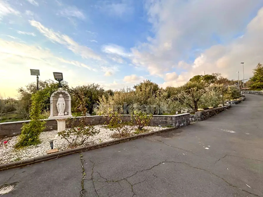 Immagine 32 di Villa in vendita  in crovacchi snc a Santa Maria Di Licodia