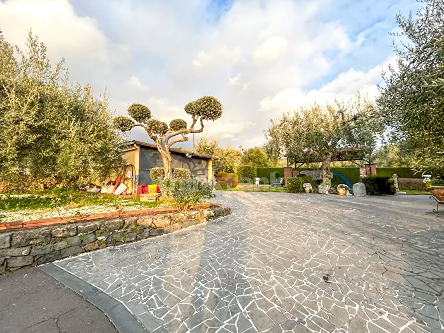 Immagine 33 di Villa in vendita  in crovacchi snc a Santa Maria Di Licodia