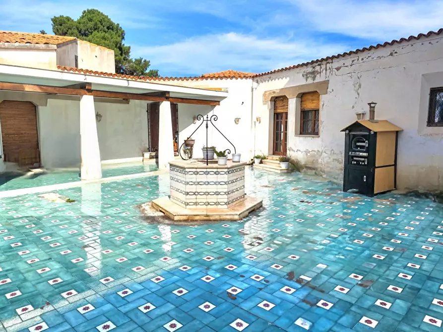 Immagine 5 di Villa in vendita  in Viale Epipoli a Siracusa