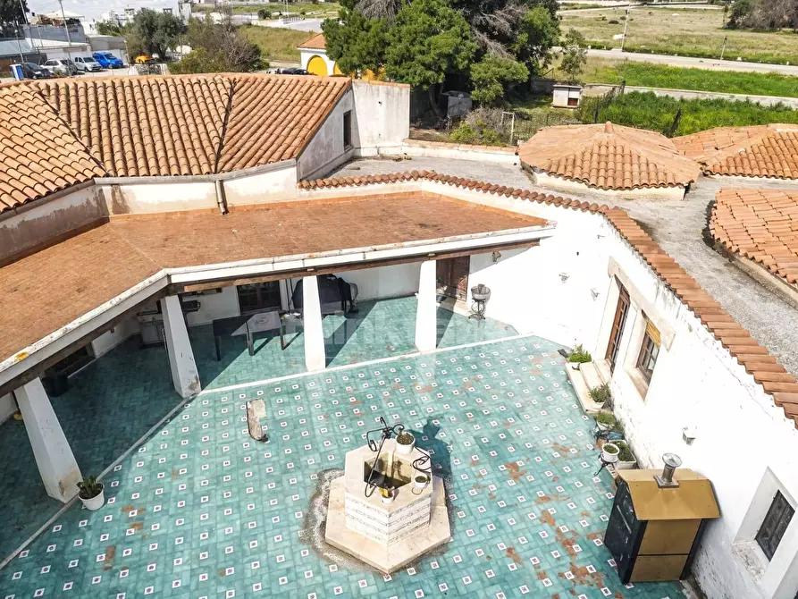 Immagine 22 di Villa in vendita  in Viale Epipoli a Siracusa