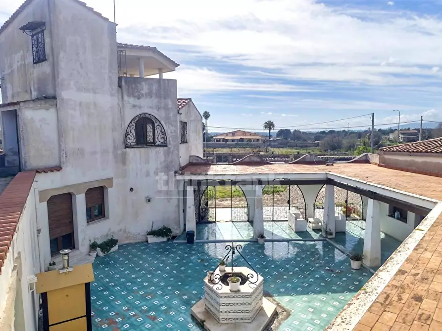 Immagine 23 di Villa in vendita  in Viale Epipoli a Siracusa