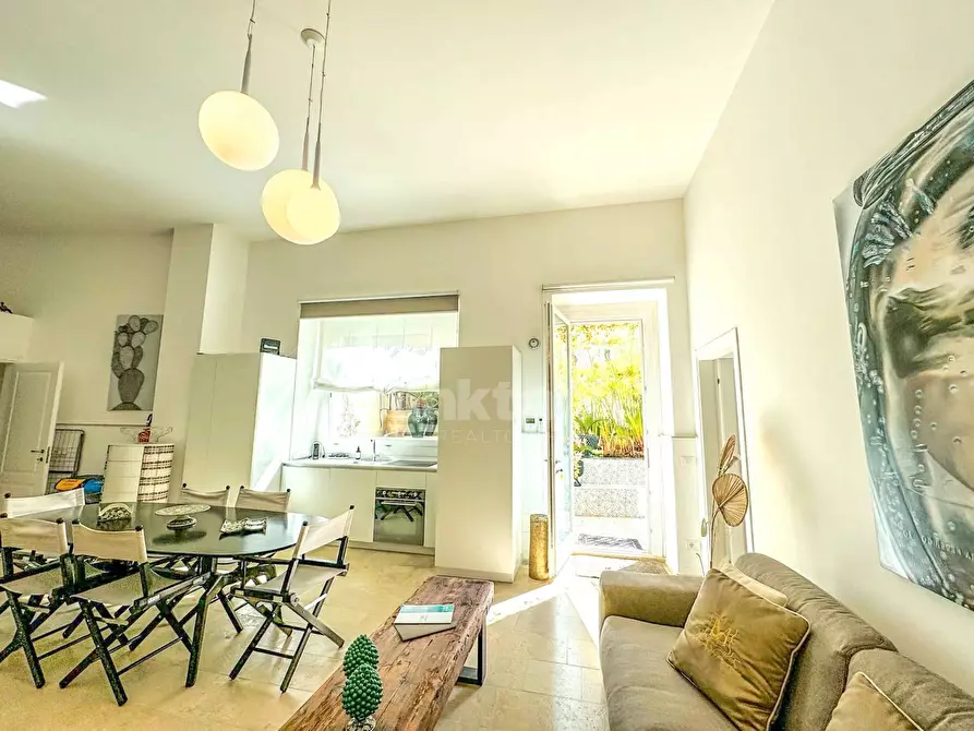 Immagine 8 di Loft/Open space in vendita  in via Aurispa snc a Noto