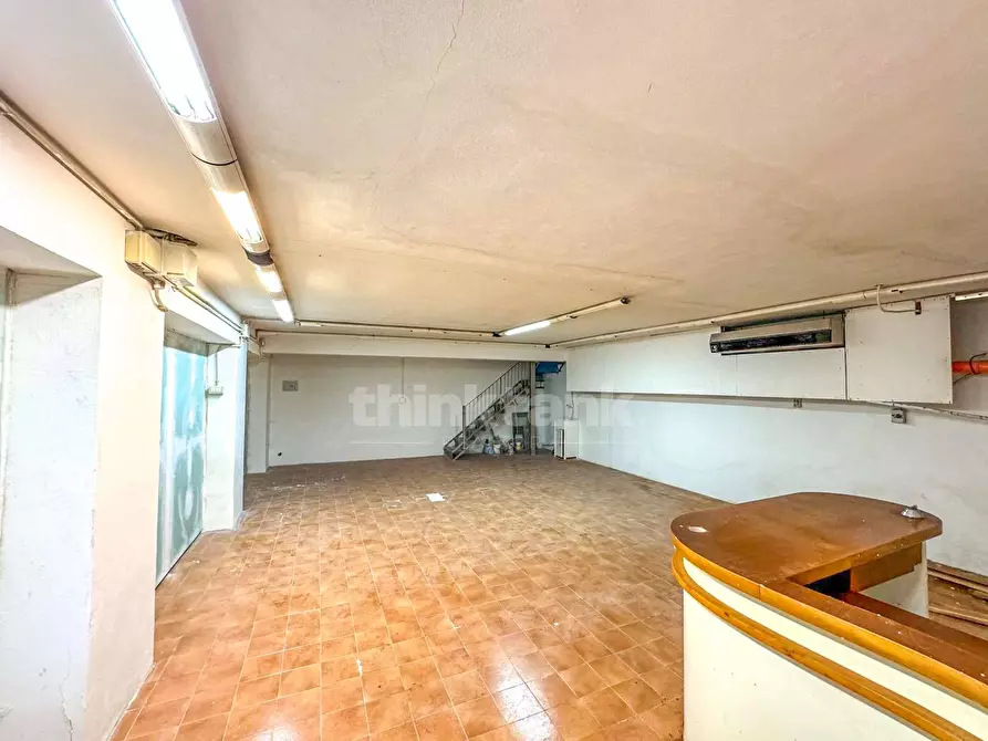 Immagine 9 di Locale commerciale in vendita  in Via Tisia a Siracusa