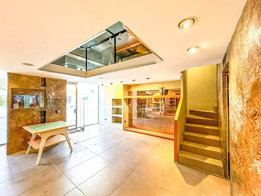 Immagine 1 di Locale commerciale in vendita  in Via Tisia a Siracusa