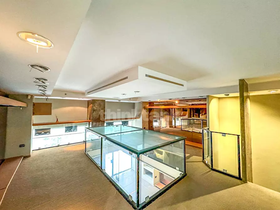 Immagine 3 di Locale commerciale in vendita  in Via Tisia a Siracusa