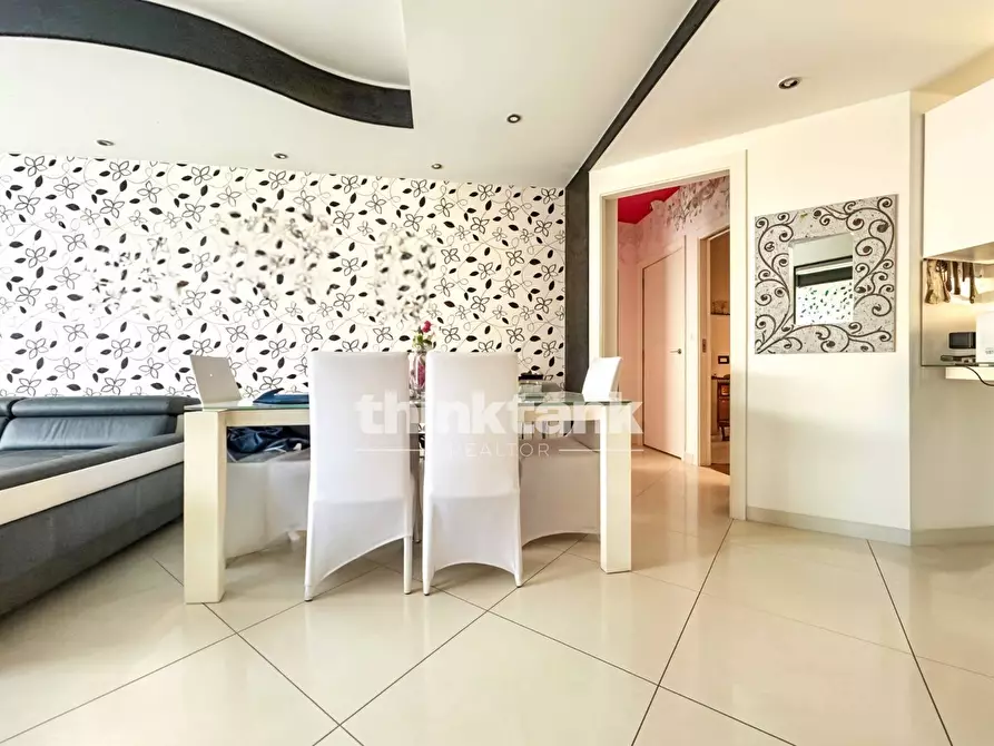 Immagine 2 di Appartamento in vendita  in via vampolieri a Aci Catena