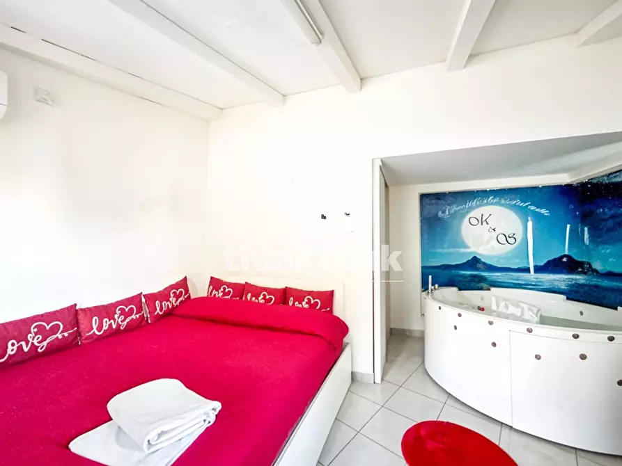 Immagine 19 di Appartamento in vendita  in via vampolieri a Aci Catena