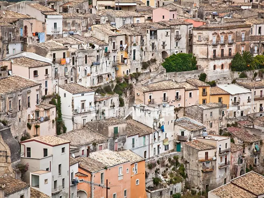 Immagine 6 di Villa in vendita  in Via Bolivia snc a Comiso