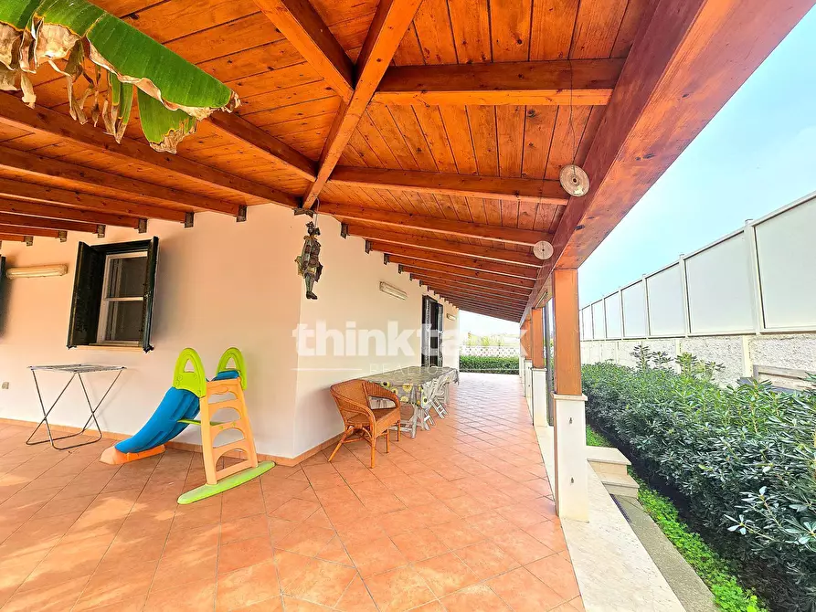 Immagine 20 di Villa in vendita  in Via dei Lamponi snc a Ispica