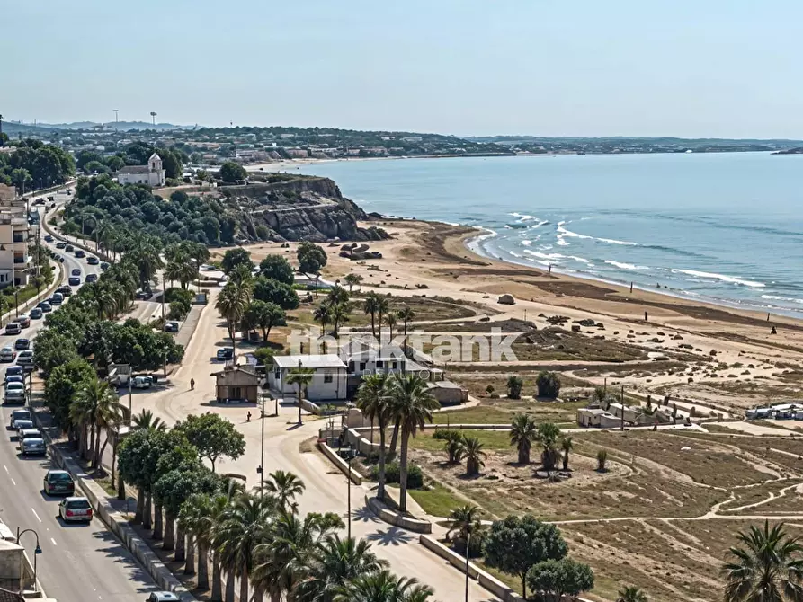 Immagine 13 di Appartamento in vendita  in lungomare pietrenere snc a Pozzallo