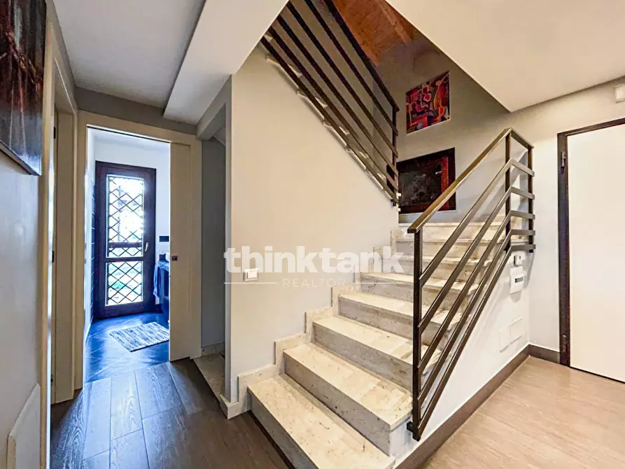 Immagine 30 di Villa in vendita  in via santa maria annunziata a Gravina Di Catania