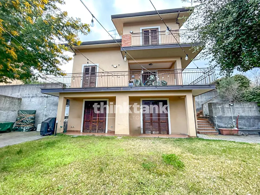 Immagine 3 di Villa in vendita  in via santa maria annunziata a Gravina Di Catania