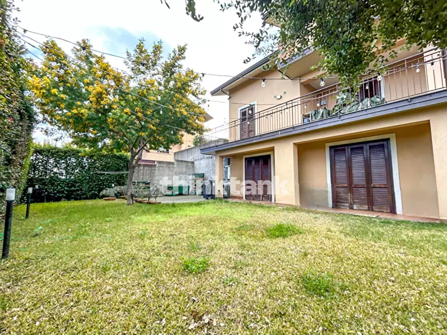 Immagine 8 di Villa in vendita  in via santa maria annunziata a Gravina Di Catania