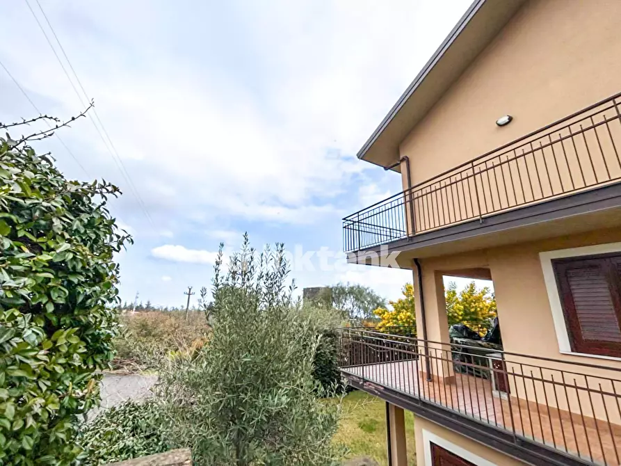 Immagine 37 di Villa in vendita  in via santa maria annunziata a Gravina Di Catania