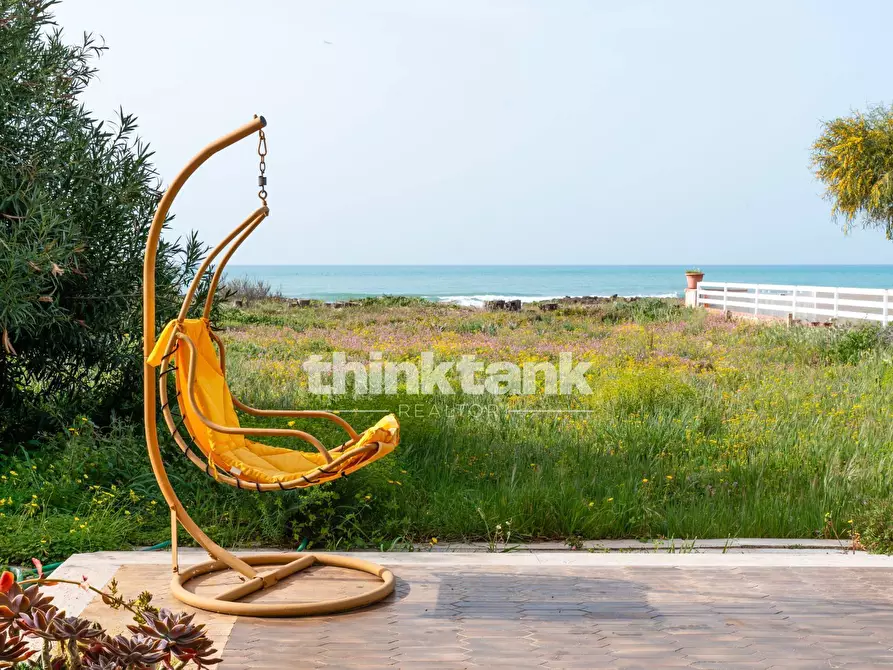 Immagine 39 di Villa in vendita  in via comiso snc a Scicli