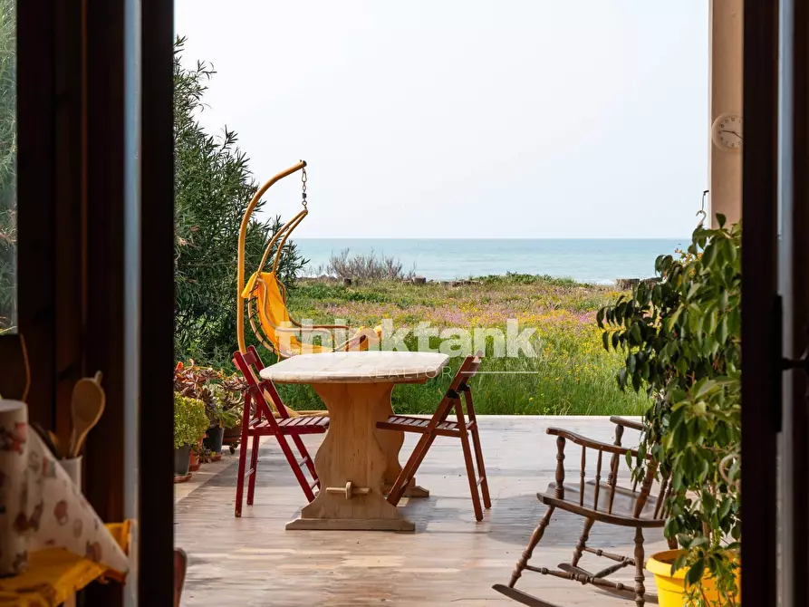 Immagine 40 di Villa in vendita  in via comiso snc a Scicli