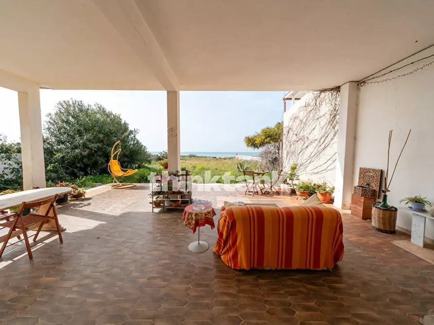 Immagine 42 di Villa in vendita  in via comiso snc a Scicli