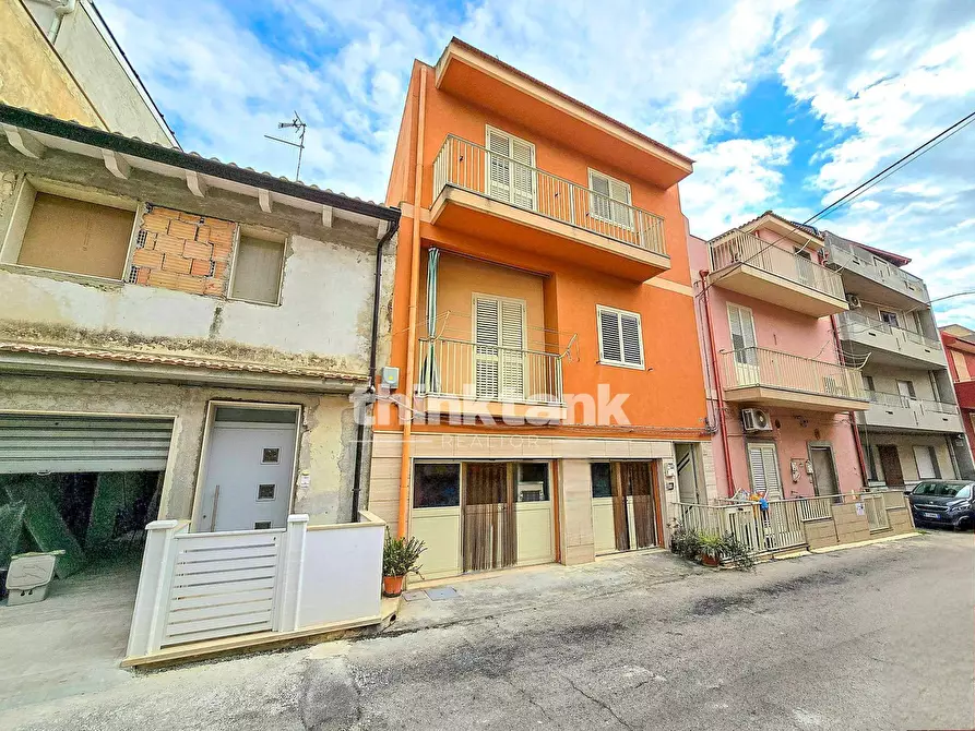 Immagine 1 di Villa in vendita  in Via Luigi Rizzo snc a Pozzallo