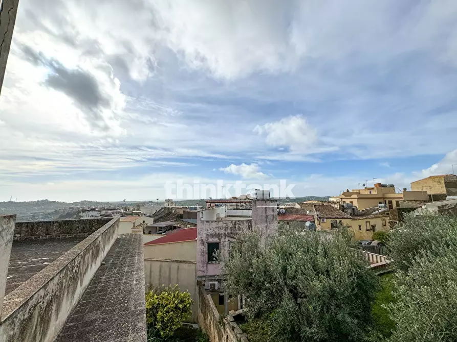 Immagine 2 di Appartamento in vendita  in Via Angelo Cavarra a Noto