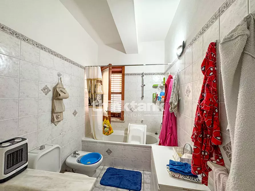 Immagine 10 di Appartamento in vendita  in Via Angelo Cavarra a Noto