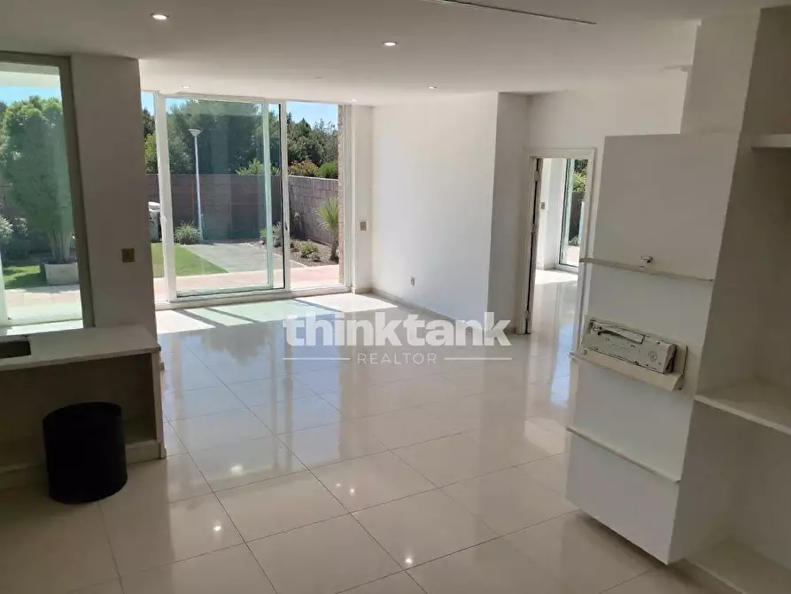 Immagine 2 di Villa in vendita  in via Galilei a San Giovanni La Punta