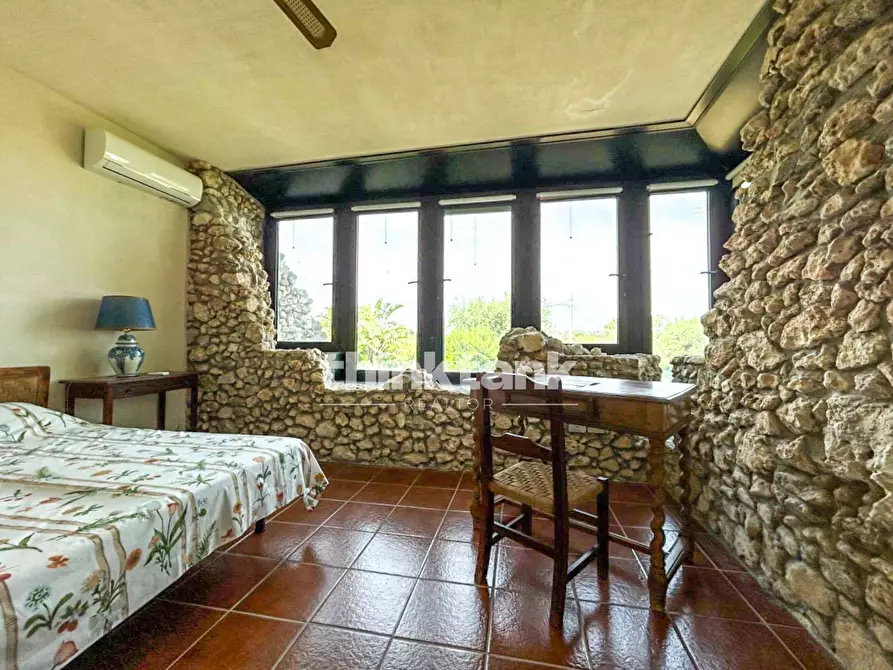 Immagine 11 di Villa in affitto  in capocampolato snc a Siracusa