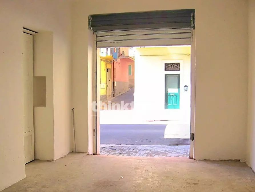 Immagine 31 di Villa in vendita  in via Paolo lena  Spadafora a Ragusa