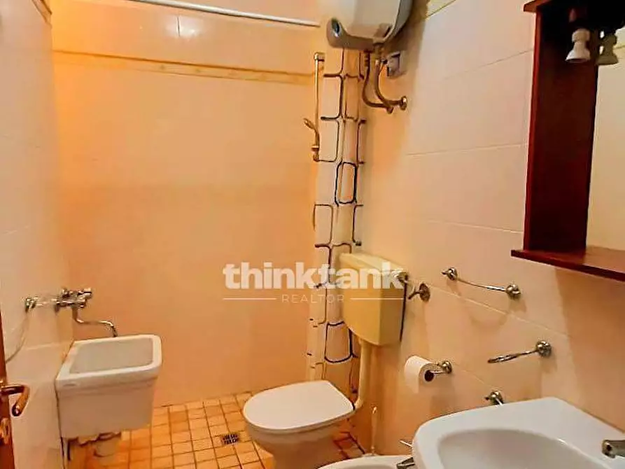 Immagine 23 di Villa in vendita  in via Paolo lena  Spadafora a Ragusa