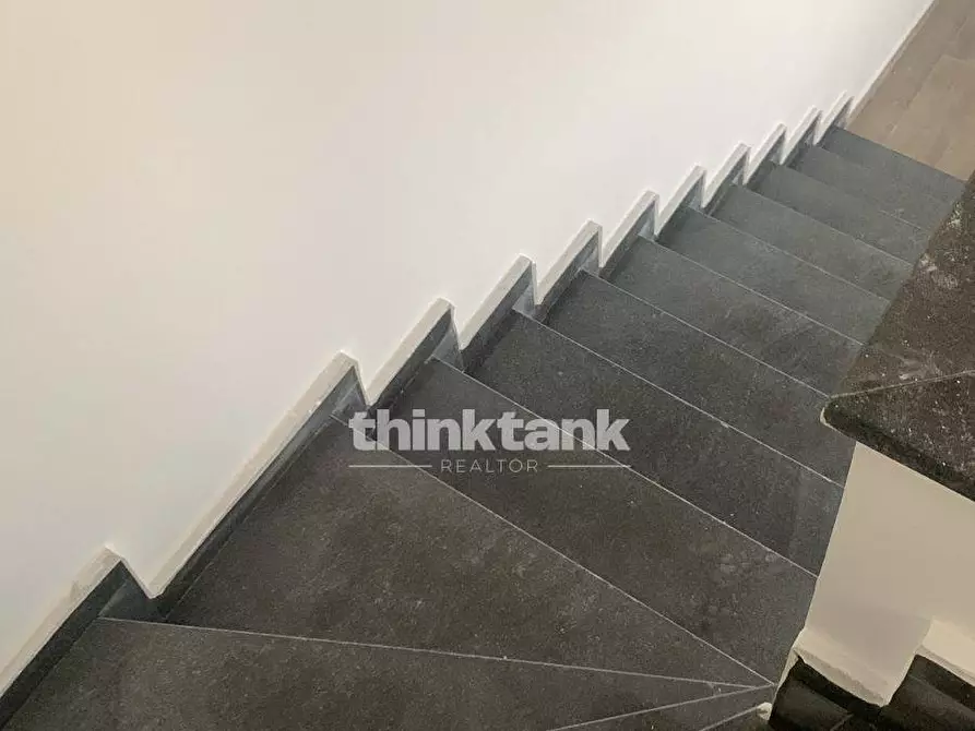 Immagine 8 di Villetta a schiera in vendita  in Viale Marco Polo snc a San Giovanni La Punta