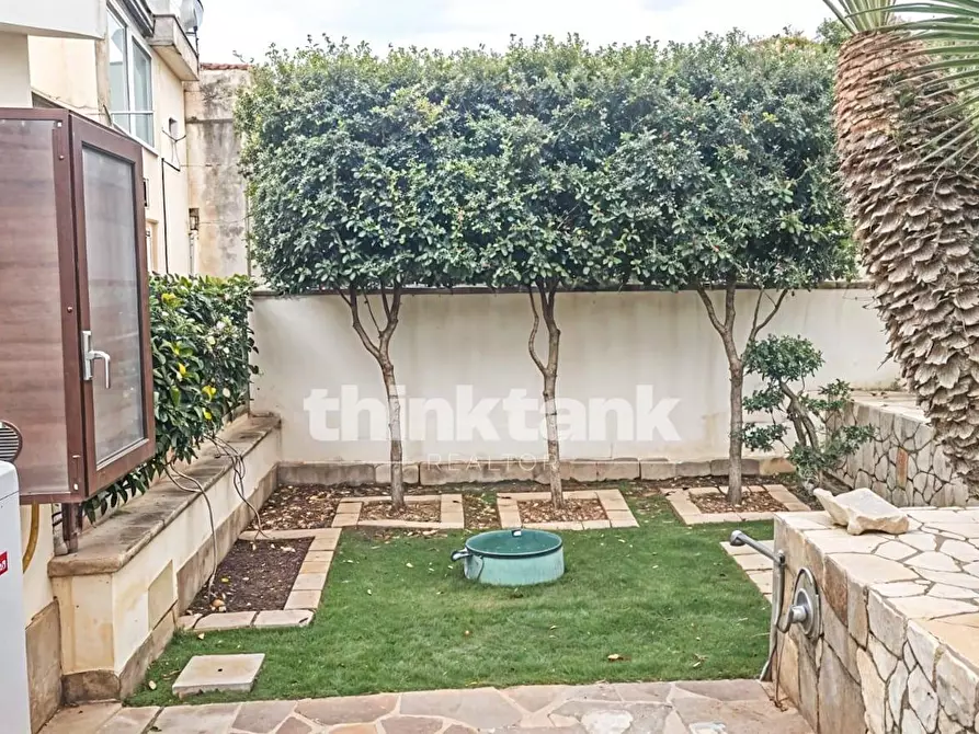 Immagine 27 di Villa in vendita  in via Lido snc a Sciacca