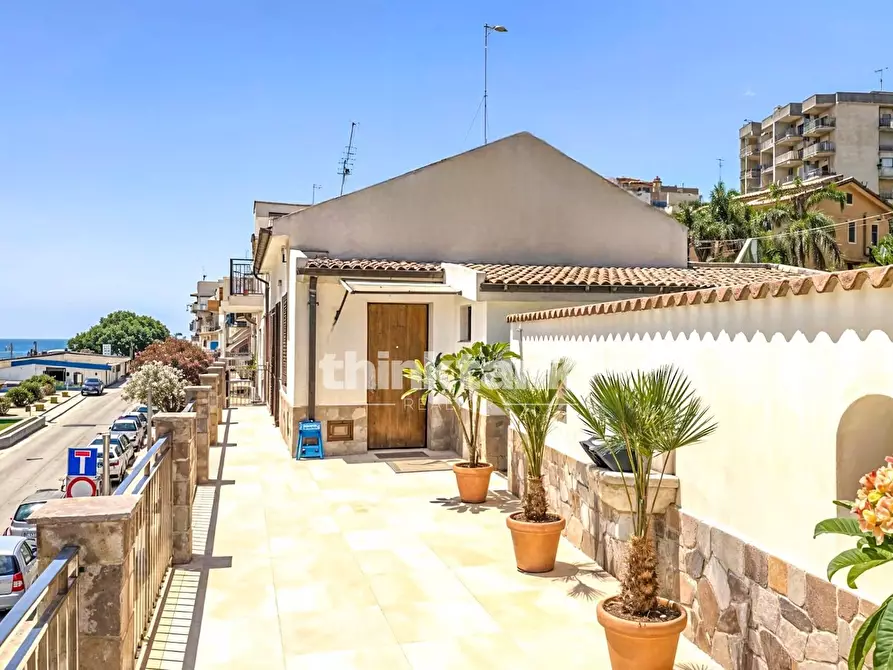 Immagine 4 di Villa in vendita  in via Lido snc a Sciacca