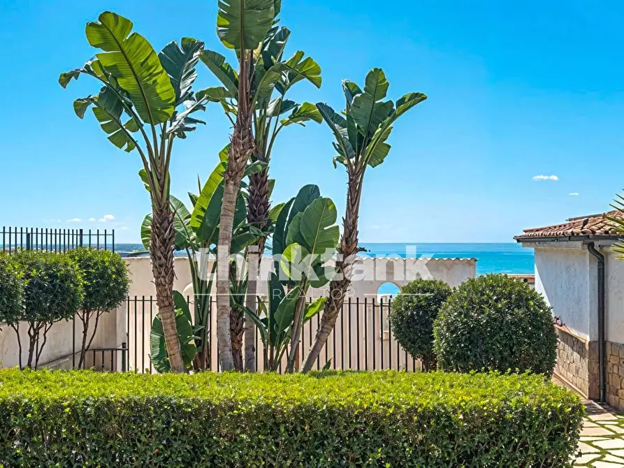 Immagine 1 di Villa in vendita  in via Lido snc a Sciacca