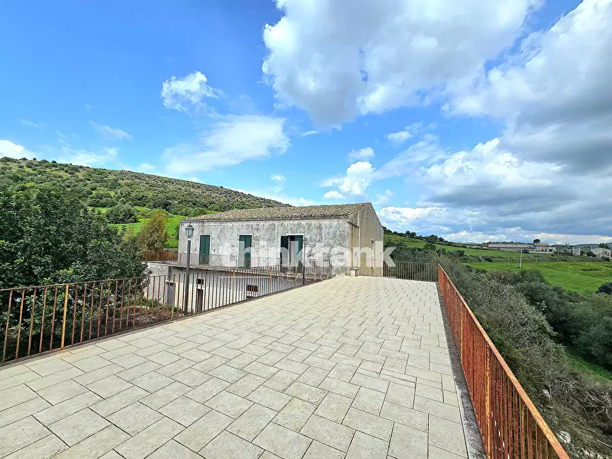 Immagine 6 di Villa in vendita  in strada statale 194 snc a Ragusa
