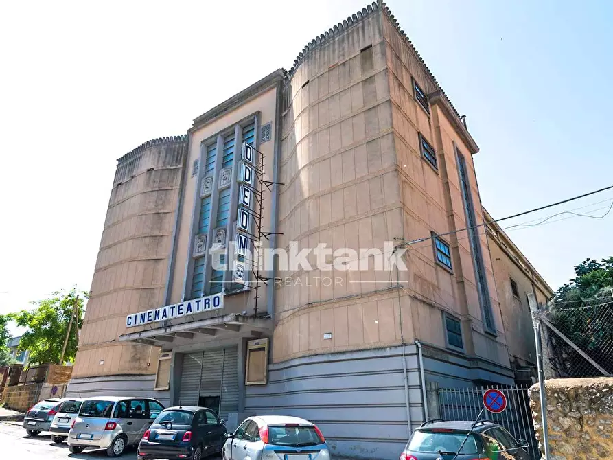 Immagine 9 di Palazzo in vendita  in Via Rosolino Pilo snc a Canicattì