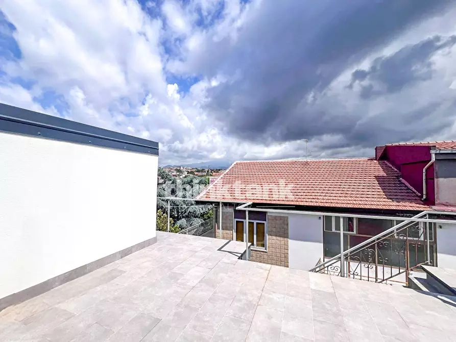 Immagine 6 di Casa indipendente in affitto  in VIA ANTONINO DI SAN GIULIANO 65 a Gravina Di Catania