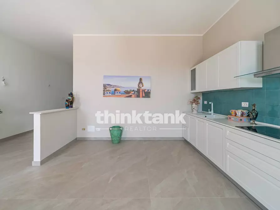 Immagine 22 di Villa in vendita  in Via Aldo Moro a Avola