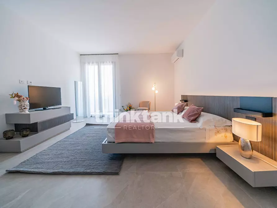 Immagine 39 di Villa in vendita  in Via Aldo Moro a Avola